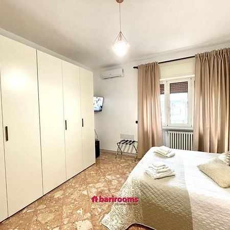 Barirooms Piccinni Exterior photo
