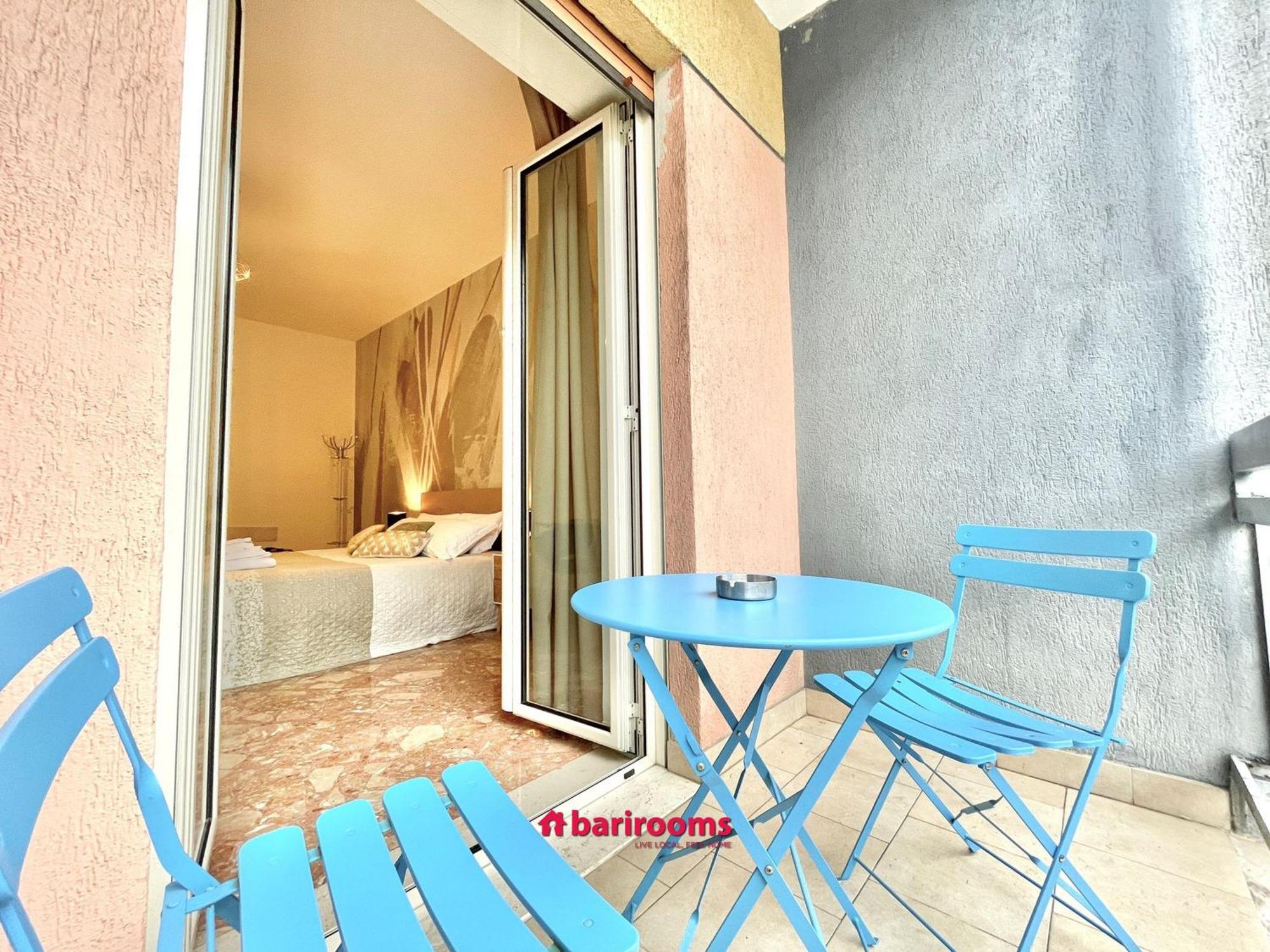 Barirooms Piccinni Exterior photo